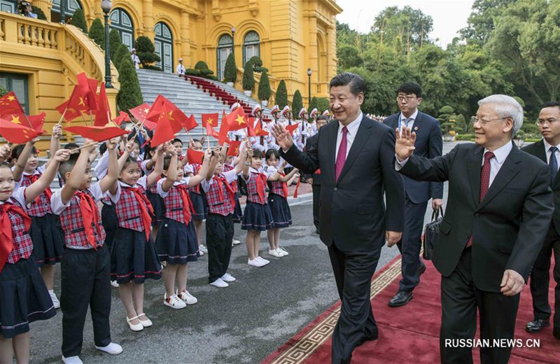 Си Цзиньпин провел переговоры с генеральным секретарем ЦК КПВ Нгуен Фу Чонгом