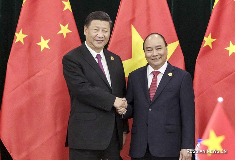 Си Цзиньпин встретился с премьер-министром Вьетнама Нгуен Суан Фуком