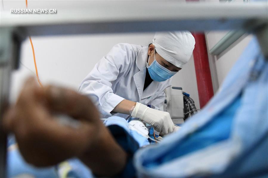 Китай заявил о практически "нулевом показателе" случаев инфицирования ВИЧ при переливании крови