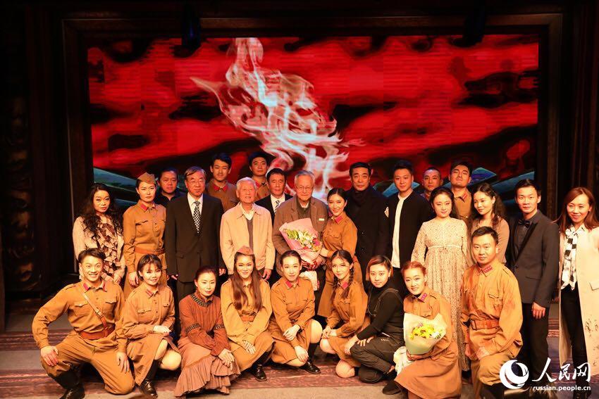 Спектакль «Жди меня, и я вернусь» о Великой отечественной войне прошел в Пекине