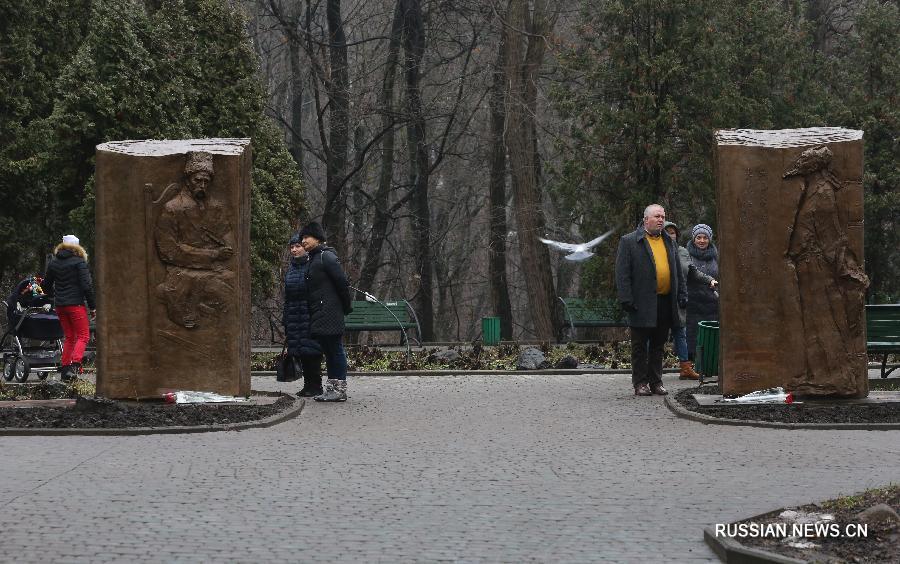 В Киеве открыли скульптуру известного китайского мастера У Вэйшаня