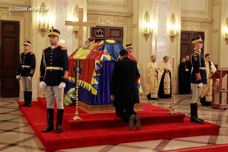 В Бухаресте прощаются с бывшим королем Михаем I