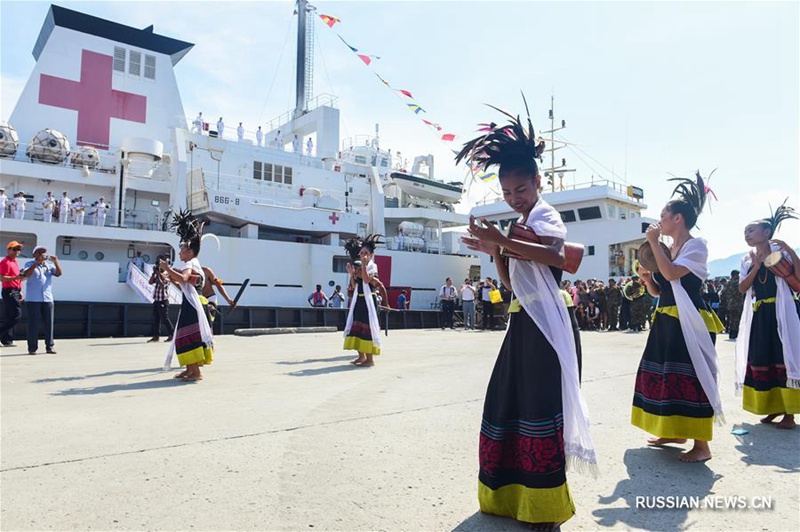 Корабль-госпиталь ВМС НОАК "Мирный ковчег" прибыл в Восточный Тимор