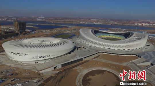 Главный стадион для проведения спортивных игр провинции Шаньдун с высоты птичьего полета