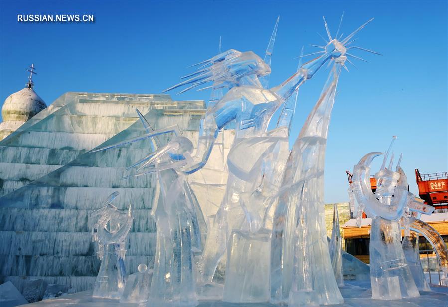 В Харбине завершился 7-й Международный конкурс блочных ледовых скульптур