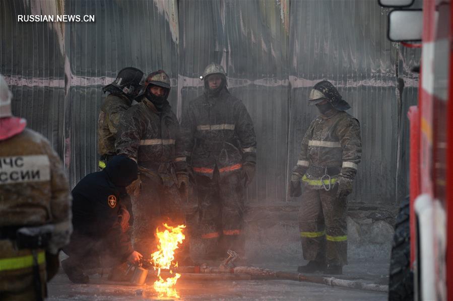 Названа возможная причина пожара в цехе под Новосибирском