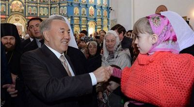 Нурсултан Назарбаев поздравил казахстанцев с Рождеством