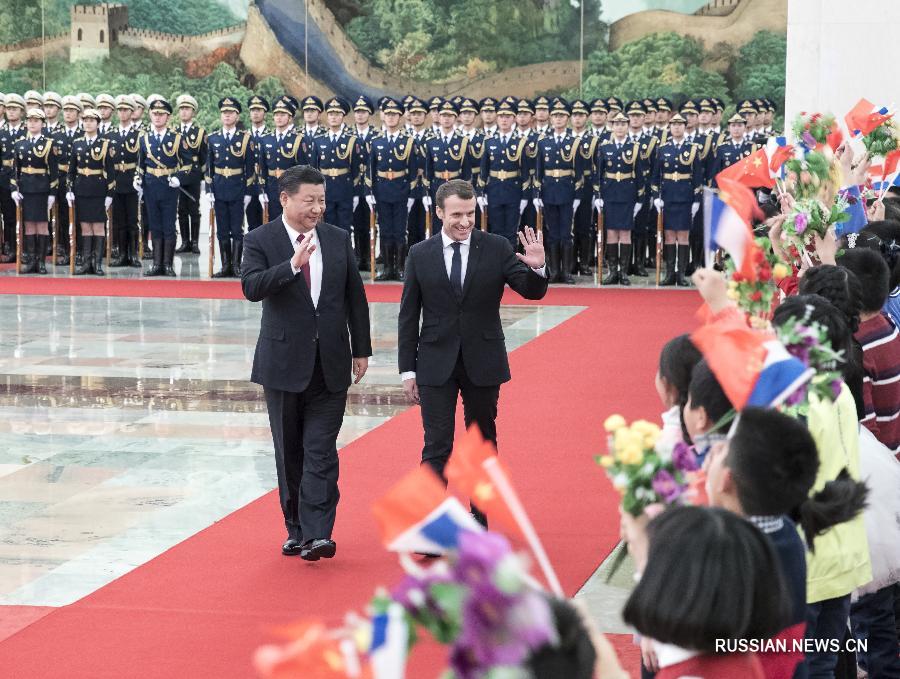 Си Цзиньпин провел переговоры с президентом Франции Э.Макроном