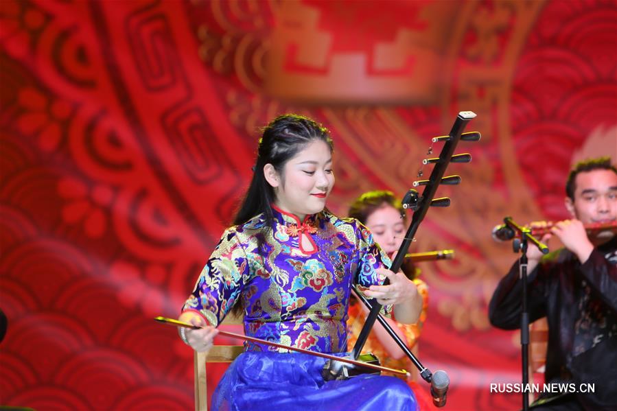 Китайские студенты провели в Минске вечер по случаю наступающего праздника Весны