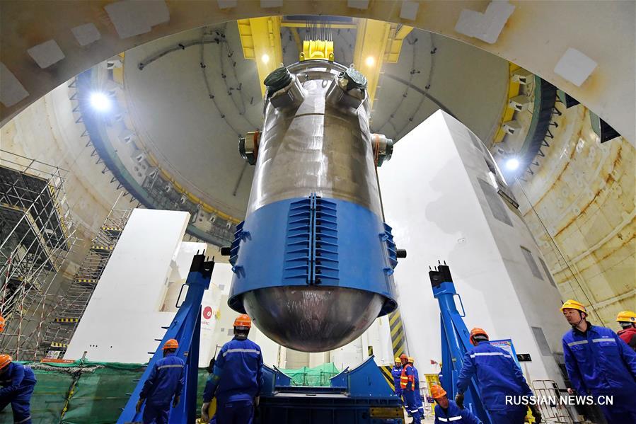 Успешно установлен корпус высокого давления для первого в мире ядерного реактора "Хуалун-1"