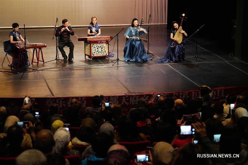 Китайская художественная группа выступила с праздничным концертом в столице Иордании 
