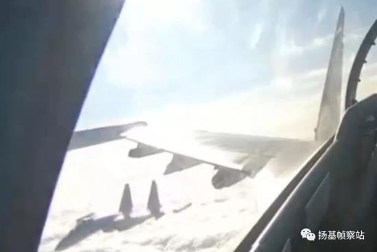 Истребители Су-35 ВВС Китая приняли участие в патрулировании акватории Южно-Китайского моря