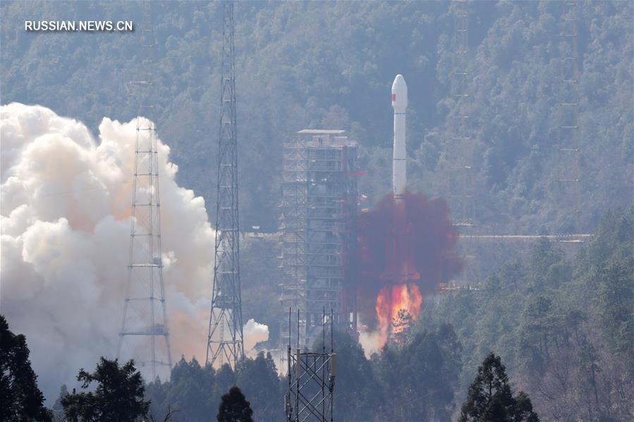 Китай вывел на орбиту два навигационных спутника "Бэйдоу-3"