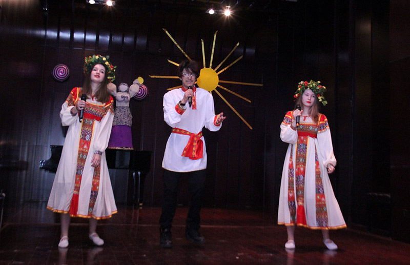 Праздник Масленица в Российском культурном центре в Пекине