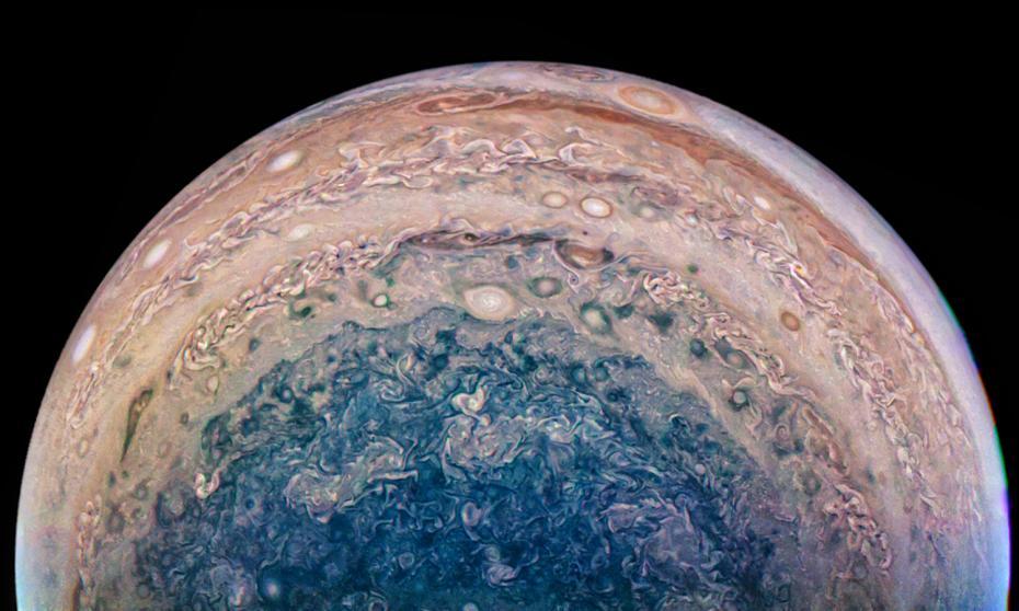 Уникальный снимок южного полюса Юпитера