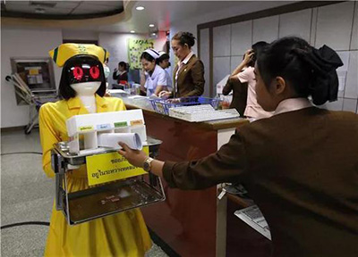 Китайский робот-медсестра появился в Таиланде