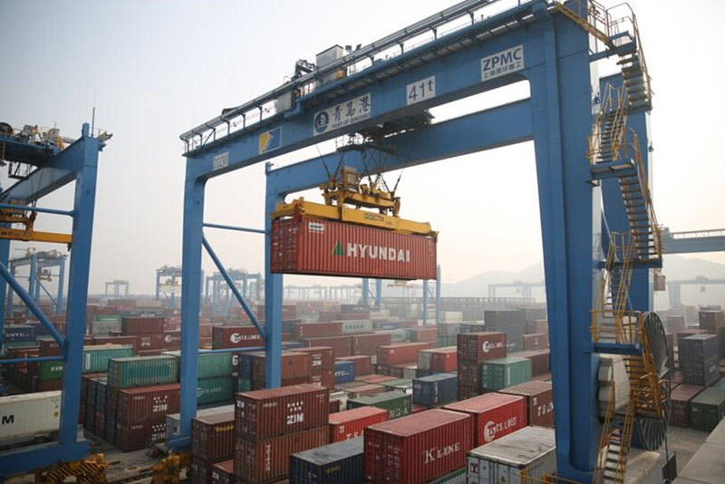 Загруженная автоматическая пристань порта Циндао, 17 января. Чжан Цзиньган / «Жэньминь Шицзюэ»