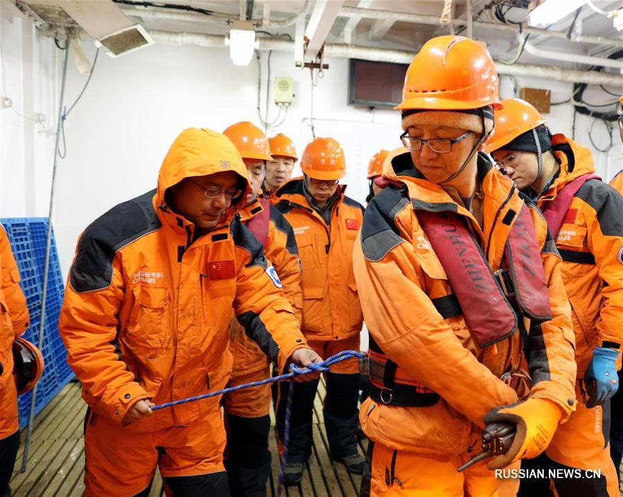 Китай проводит первые комплексные океанологические исследования в море Амундсена