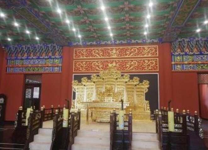 В китайском университете построили кампус в виде императорского дворца