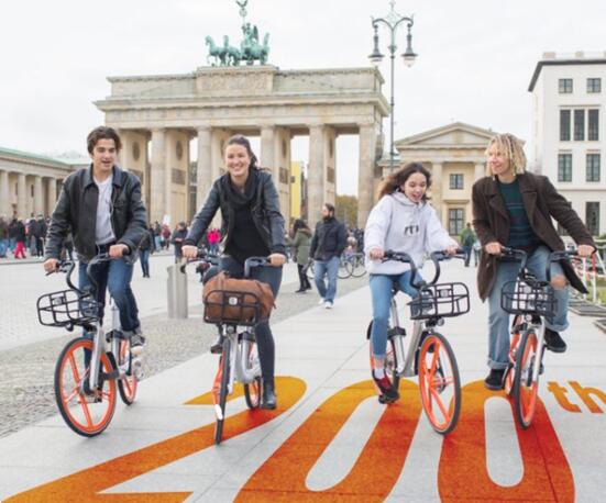 21 ноября 2017 г. Mobike объявила о запуске своего сервиса в столице Германии Берлине, который стал 200-м городом для компании в мире. Источник фото: официальный сайт Mobike