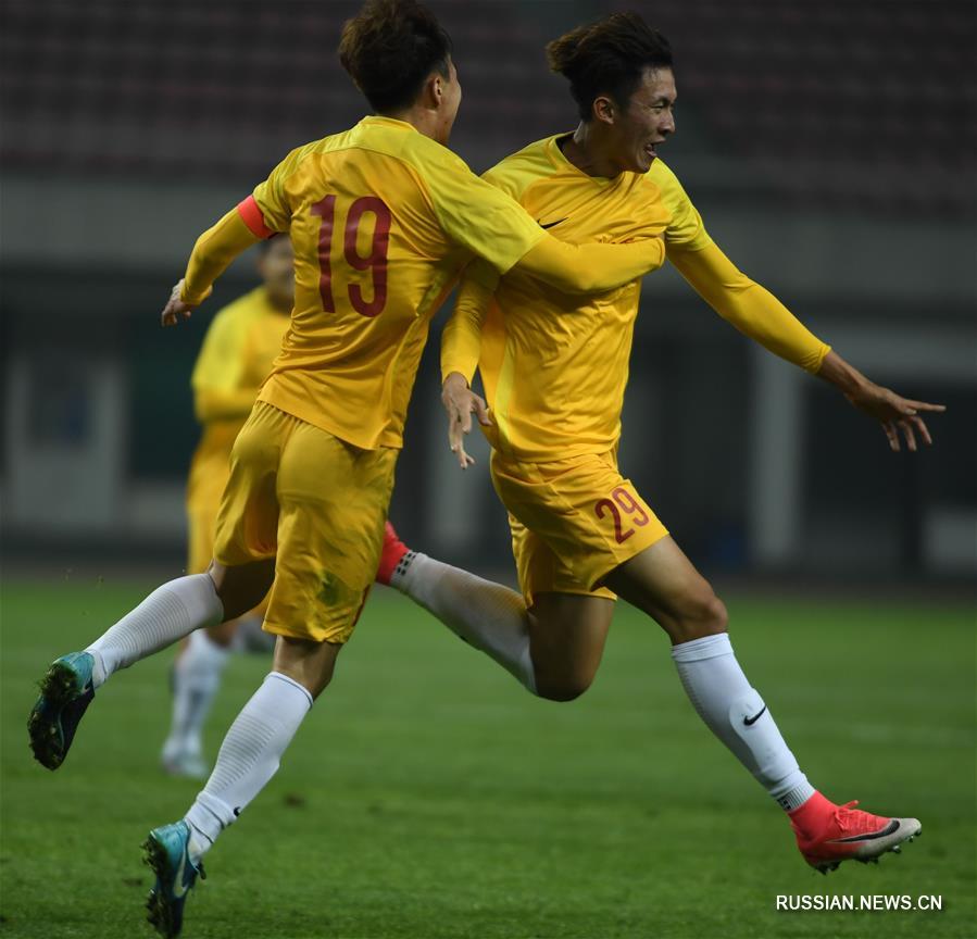 Футбол -- Молодежная команда Китая U21 победила сборную Таджикистана со счетом 2:1