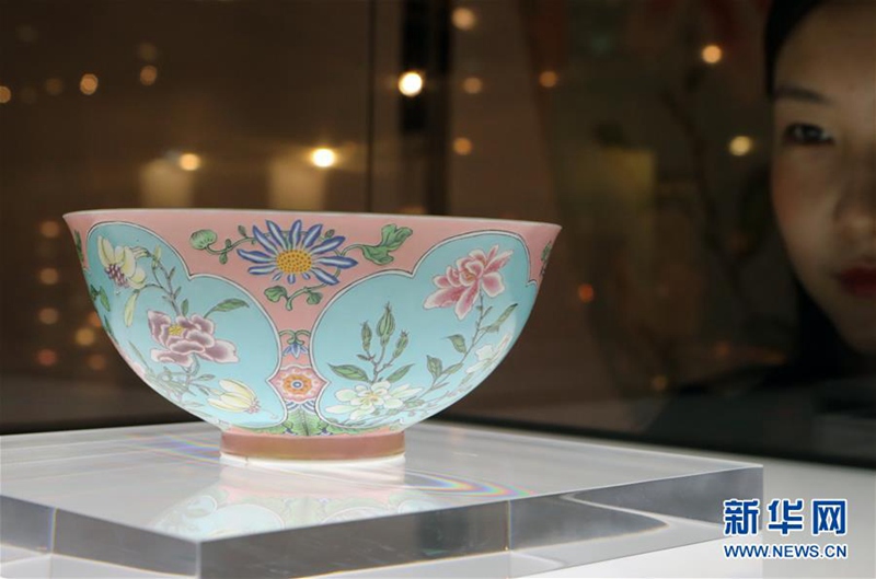 Английский аукционный дом Sotheby’s представит 3700 цены предметов в Сянгане этой весной