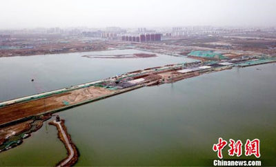Первый в Китае подозерный тоннель завершил строительство в части озера