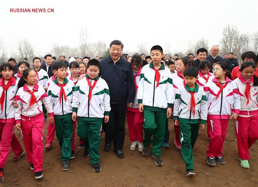 Си Цзиньпин призвал придерживаться концепции развития, ориентированной на интересы народа, при осуществлении программ по озеленению земель
