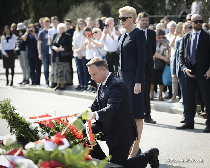 В Польше отметили 8-ю годовщину авиакатастрофы под Смоленском