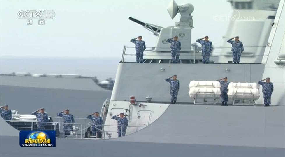 Китай провел самый масштабный парад ВМС НОАК за всю историю