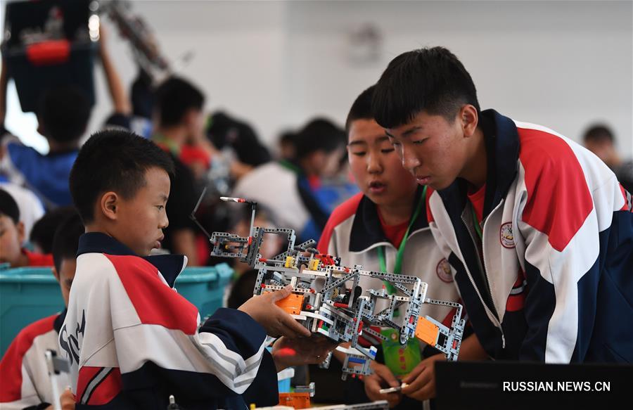Отборочный тур 18-го Всекитайского детско-юношеского конкурса роботов прошел в уезде Юнцзин