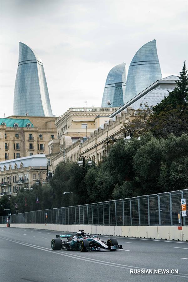 Автоспорт -- "Формула-1" 2018: Л.Хэмилтон победил на Гран-при Азербайджана 