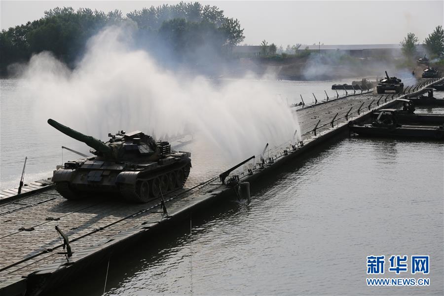 Сухопутные войска Китая провели военные учения