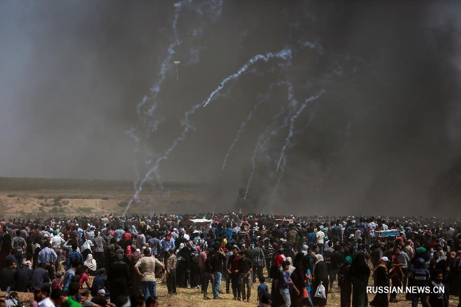 В секторе Газа в ходе массовых протестов в связи с открытием посольства США в Иерусалиме погибли 55 палестинцев