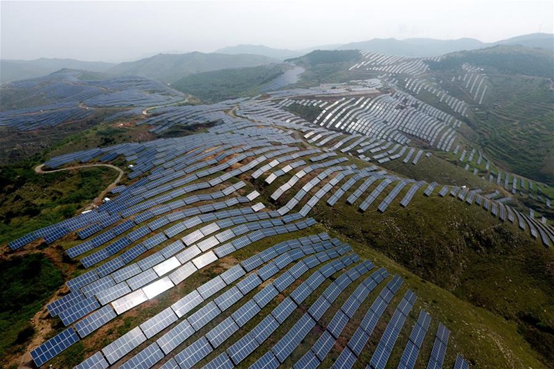 В провинции Шаньси солнечные электростанции помогают бедному населению увеличить доходы