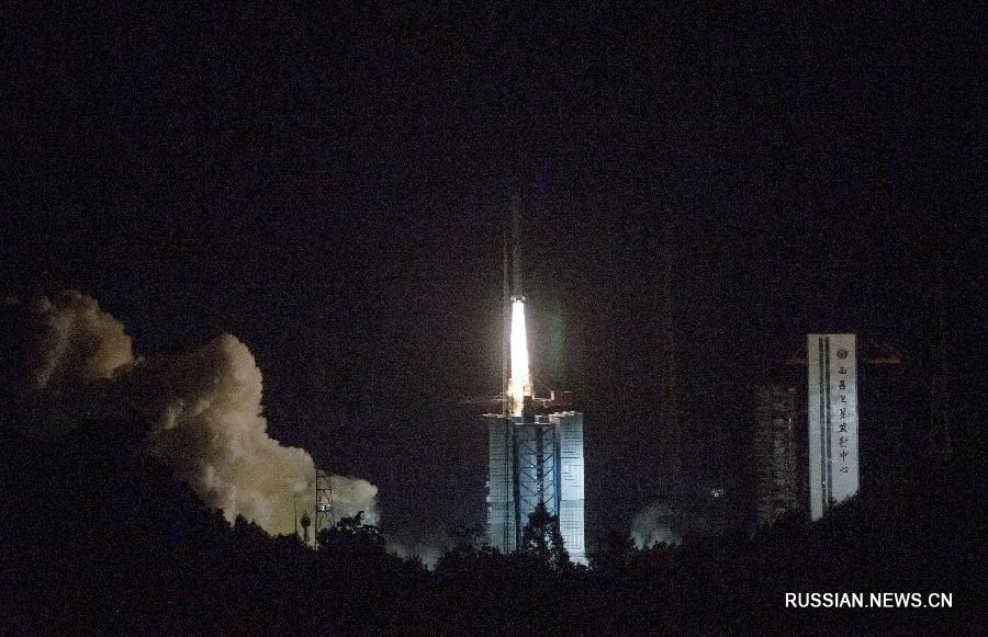 В Китае осуществлен запуск спутника-ретранслятора для лунного зонда "Чанъэ-4"