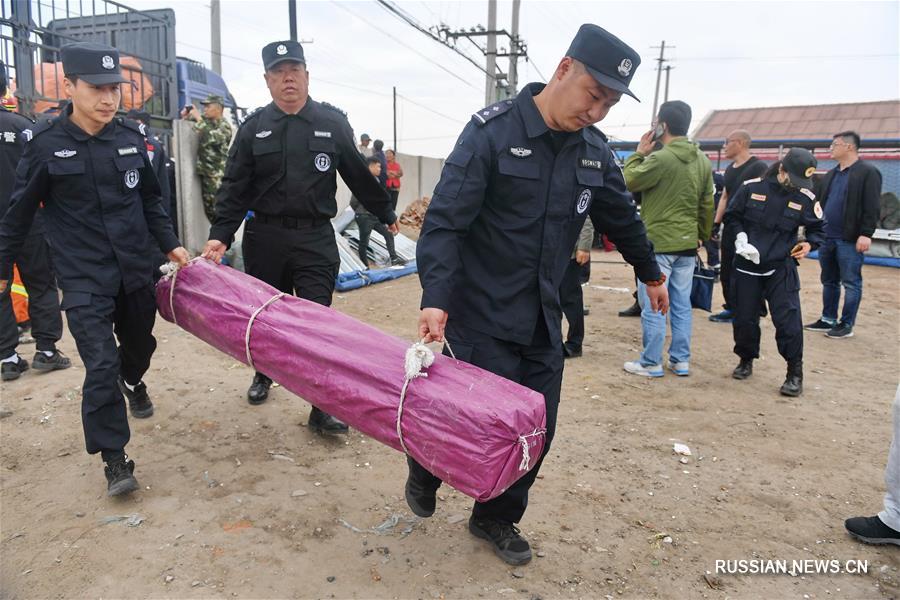 В пострадавшие от землетрясения районы на северо-западе Китая доставляется гуманитарная помощь