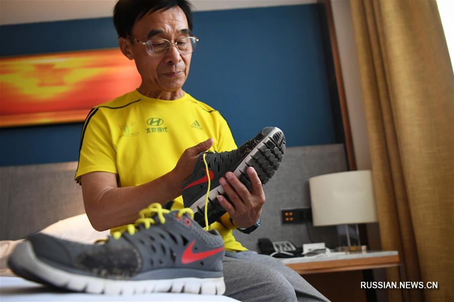 71-летний бегун из провинции Шаньдун финишировал на своем 100-м марафоне
