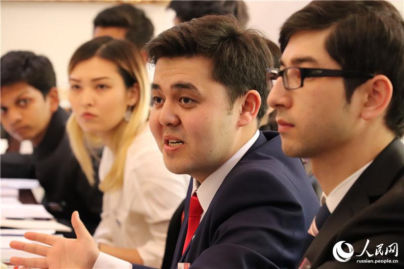 Молодежная конференция «Модель ШОС - 2018» впервые прошла в Пекине