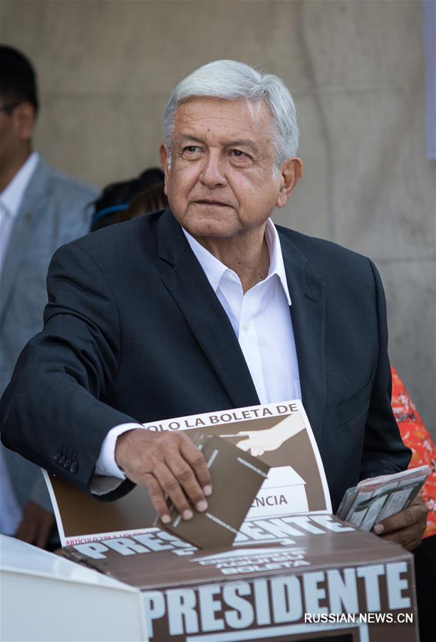 Лопес Обрадор лидирует на президентских выборах в Мексике
