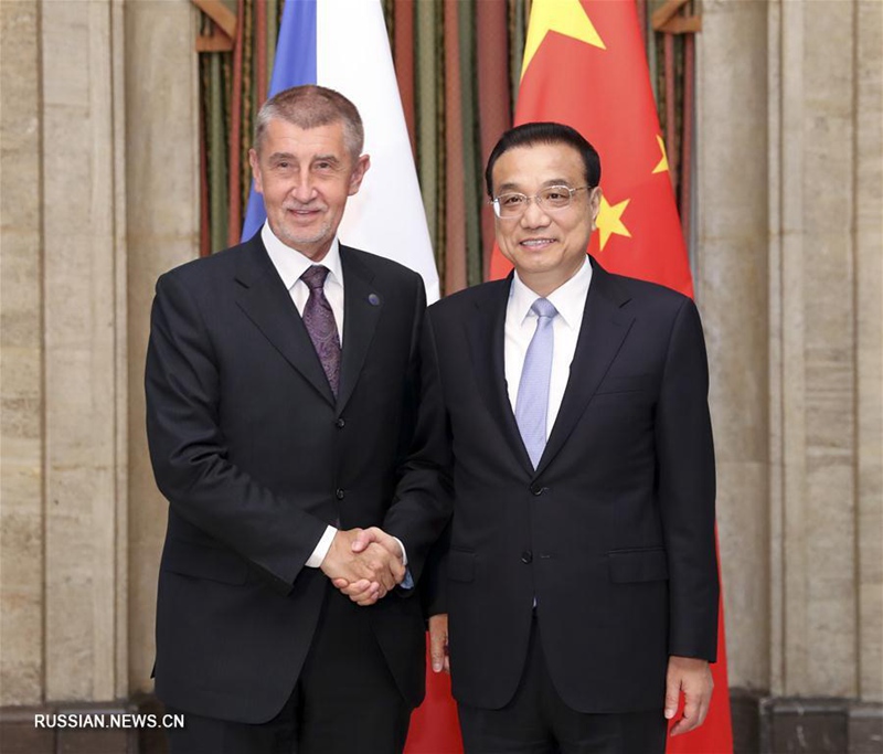 Ли Кэцян провел встречу с премьер-министром Чехии Андреем Бабишем