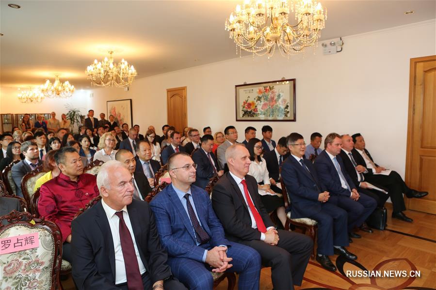 Беларусь провела предварительную презентацию павильона на предстоящей Первой международной выставке импорта в Шанхае
