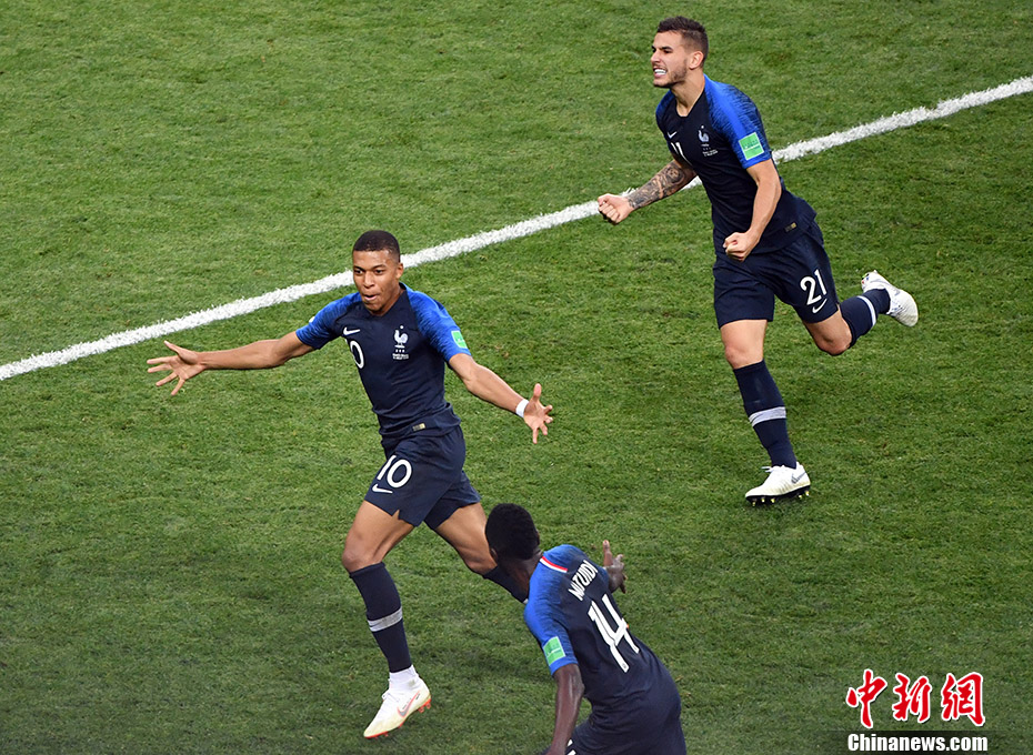 Сборная Франции второй раз в истории стала чемпионом мира по футболу