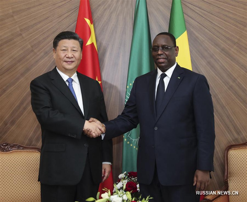 Си Цзиньпин провел переговоры с президентом Сенегала М. Салем