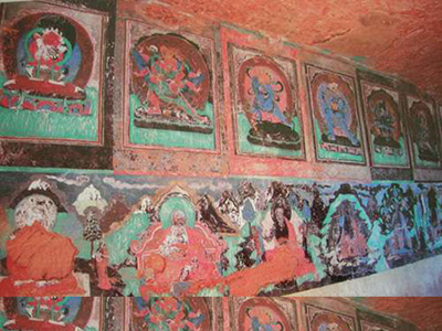 Археологи готовы к реставрации фресок в 1600-летних гротах на степи Внутренней Монголии