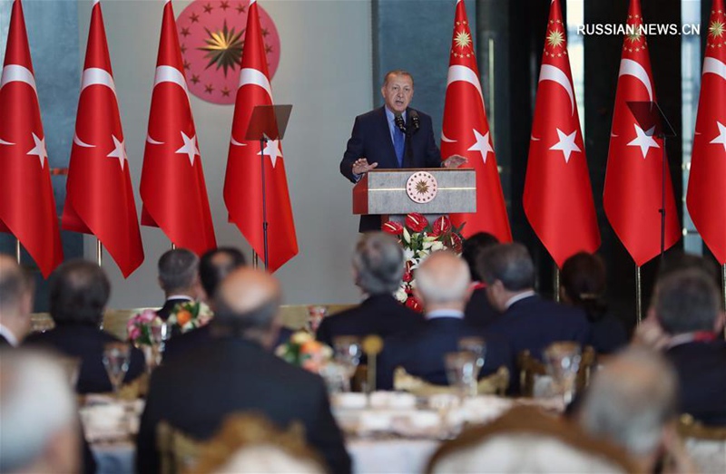 Турция способна противодействовать "атаке" на турецкую экономику -- Эрдоган