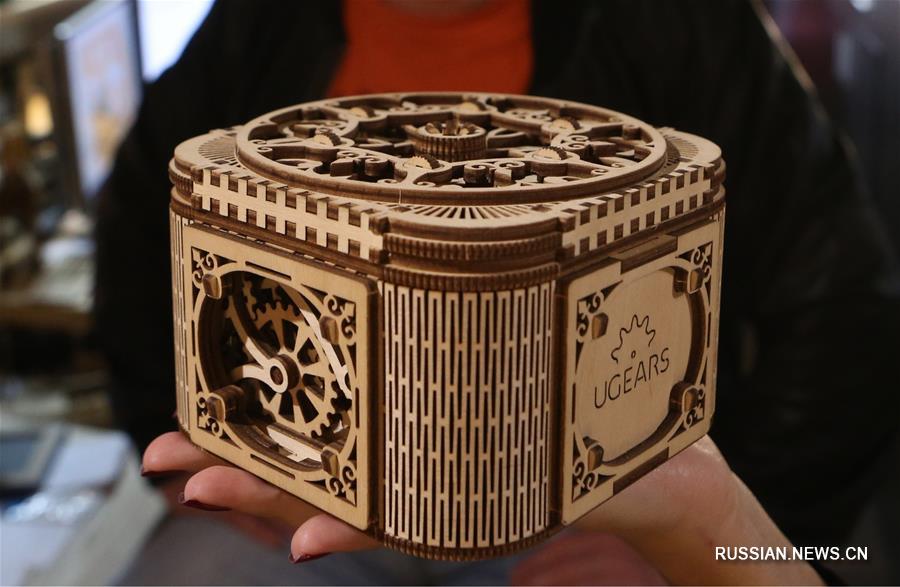 Ugears -- один из украинских участников первой Китайской международной импортной ярмарки в Шанхае