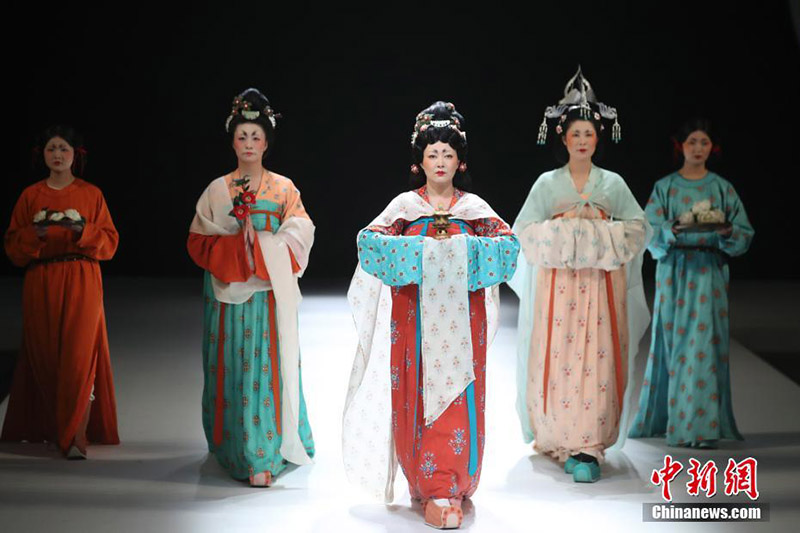 В Китае открылась Международная неделя моды 