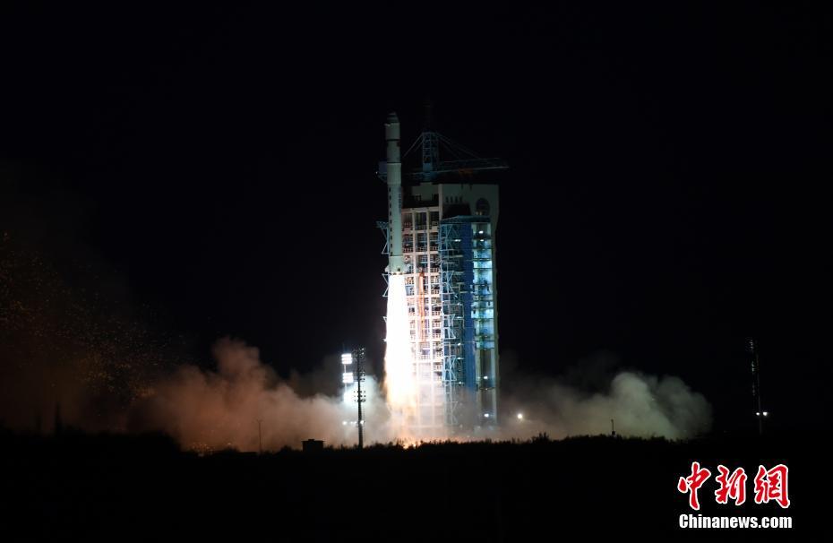 Китай успешно запустил спутник "Шиянь-6"