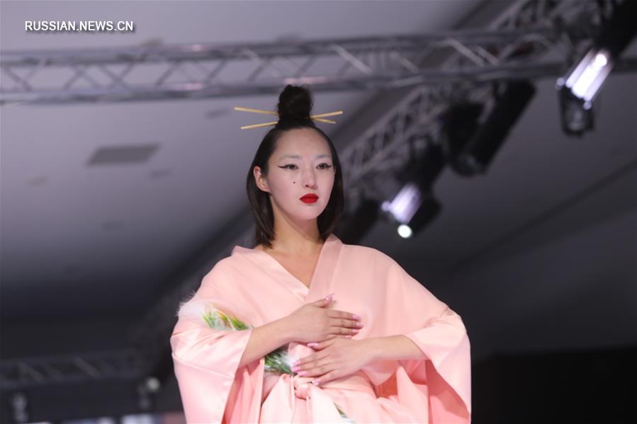 В Астане проходят показы Kazakhstan Fashion Week Astana сезона весна-лето 2019 